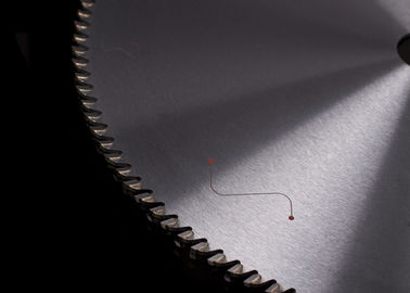 Colophony Plastic Cutting Saw Blade TCT Cutter Dengan Slot Anti-shock 305x2.0x120mm